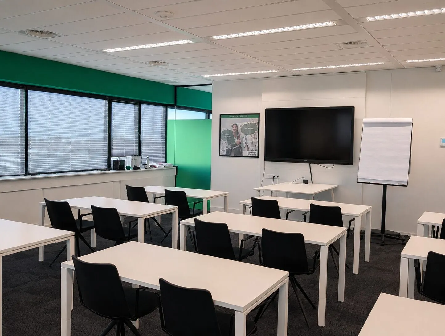 LED-kantoorverlichting bij uitzendbureau Maandag